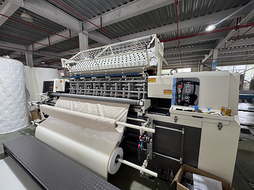 有梭多针绗绣机